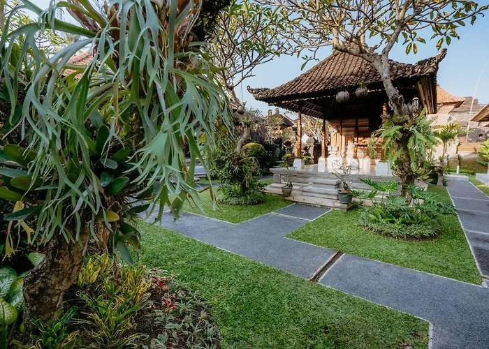 Rahayu Lodge *