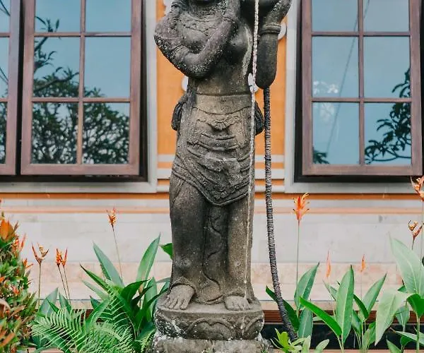 Rahayu Lodge *